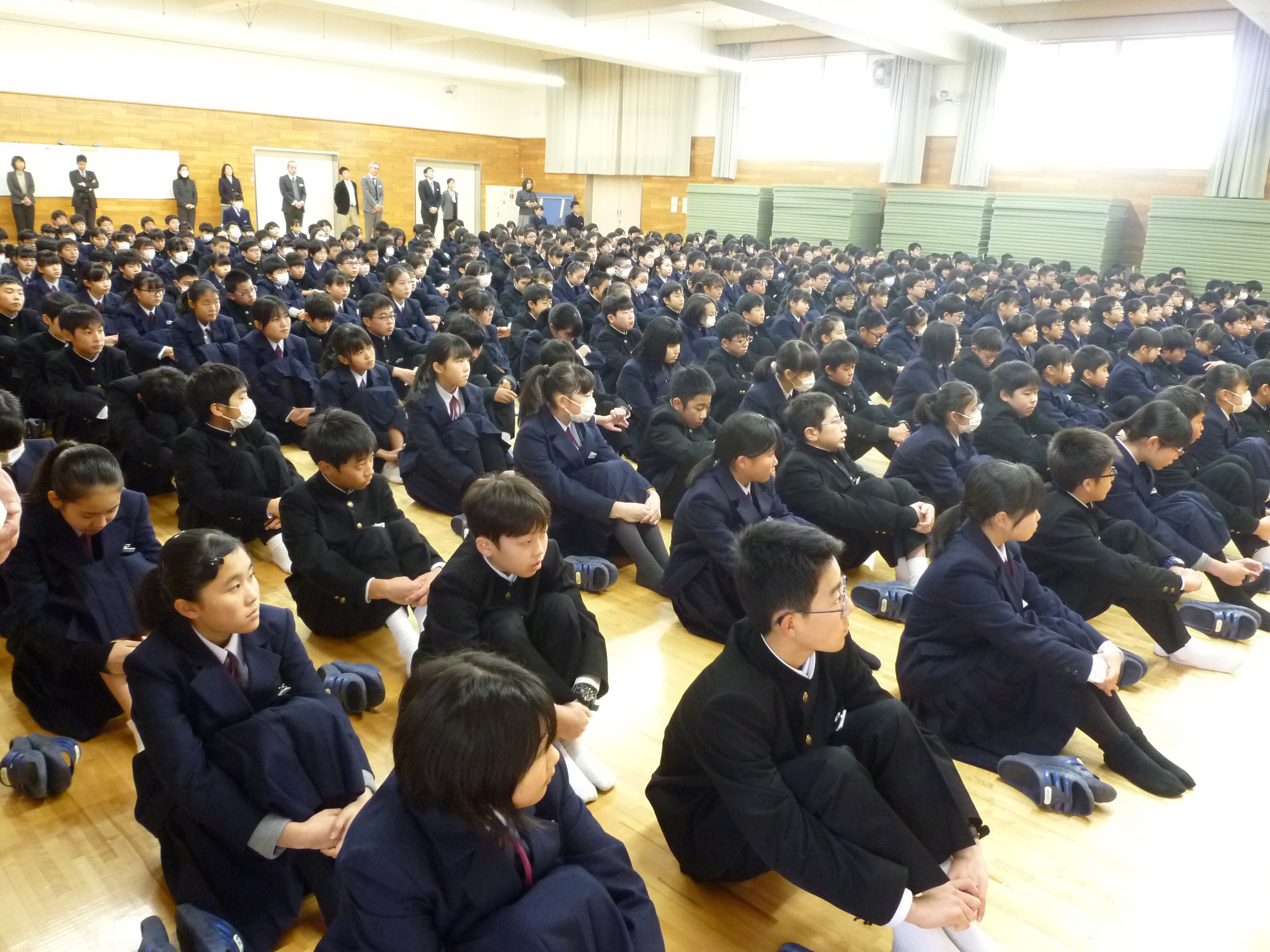 全校集会を行いました 鳥取大学附属中学校ホームページ